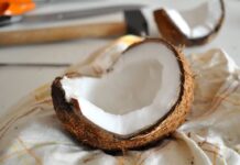 Comment ouvrir une noix de coco facilement ? Noix de coco